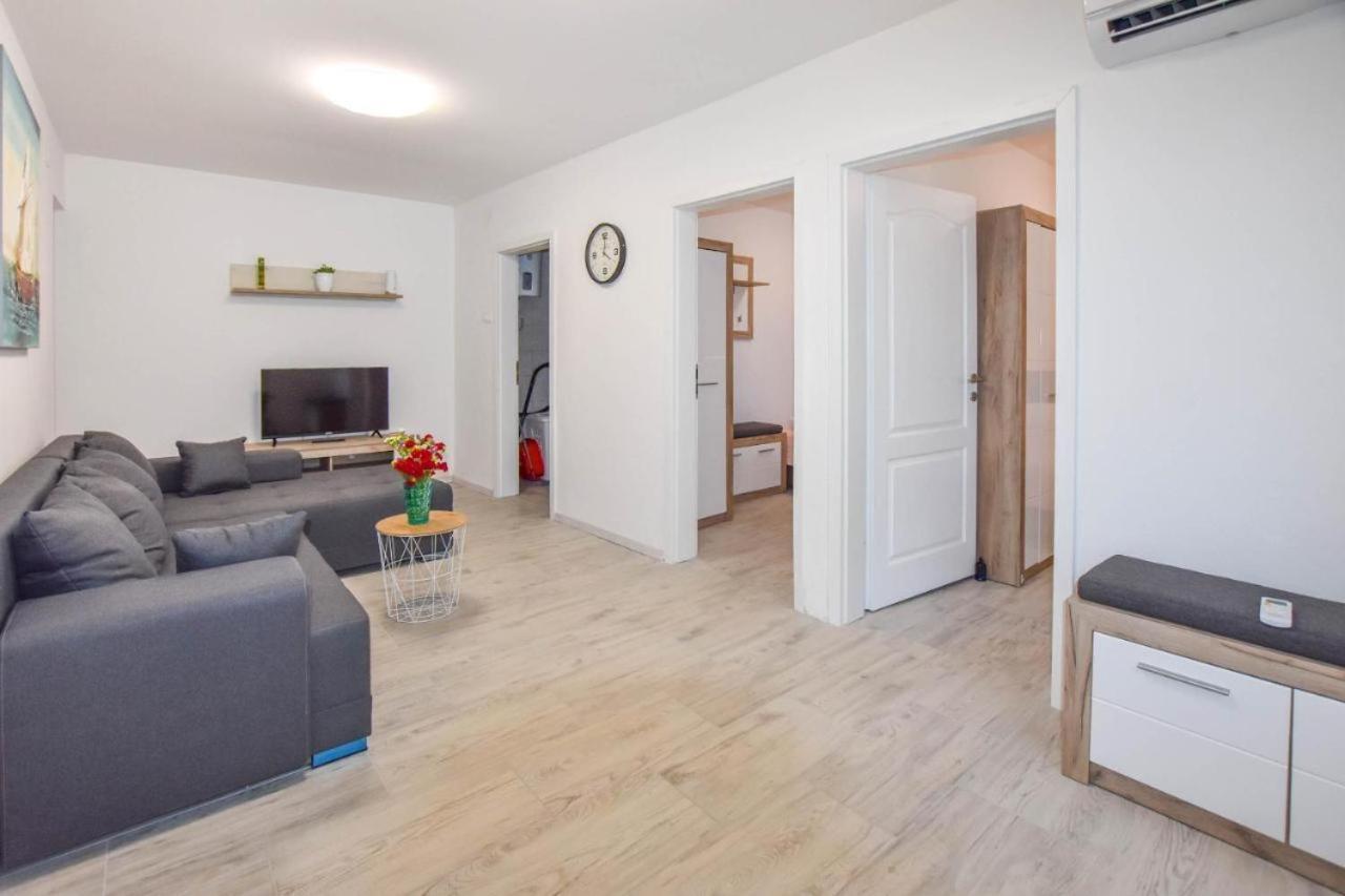 Suite Apartment Toni Poljana  Exteriör bild